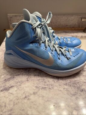 NIKE Hyperdunk University Blue Basketball Sneakers women’s size 9